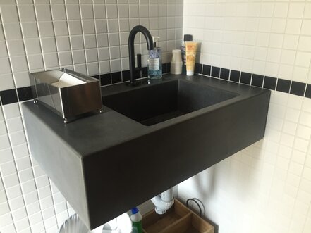 custom-concrete-bathroom-sinks