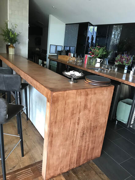 concrete-restaurant-bar